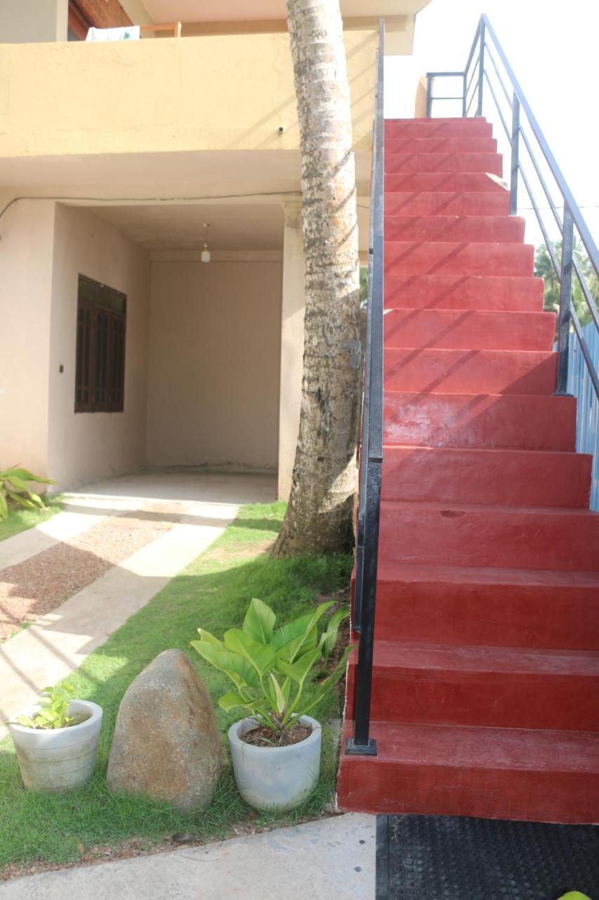 Dinuli Home Stay Ahungalla Exterior foto